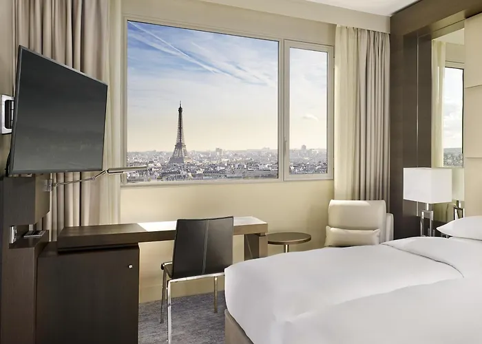 Hyatt Regency Paris Etoile